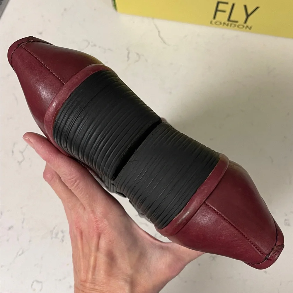 FLY London Women's Wedge Pump Bordeaux Pumps Size Euro 39 US 8 - 8 1/2 approx - Picture 6 of 17